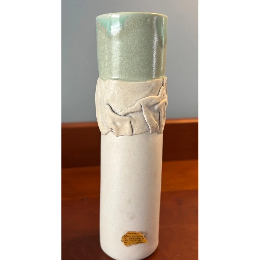 Don Drumm Studios Signed Ceramic‎ Bud Vase Seafoam Green Drip Glaze 7 Inch